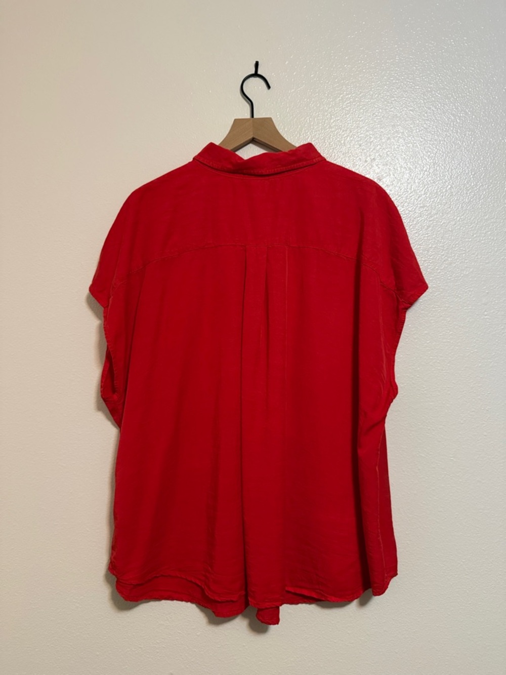 Torrid - Button Up Dolman Short Sleeve Red Chambray Shirt - 3X - Picture 8 of 8